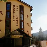 Deluxe 33 Mountain Apartment Pamporovo