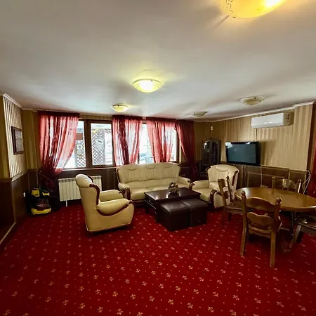 Deluxe 33 Mountain * Pamporovo