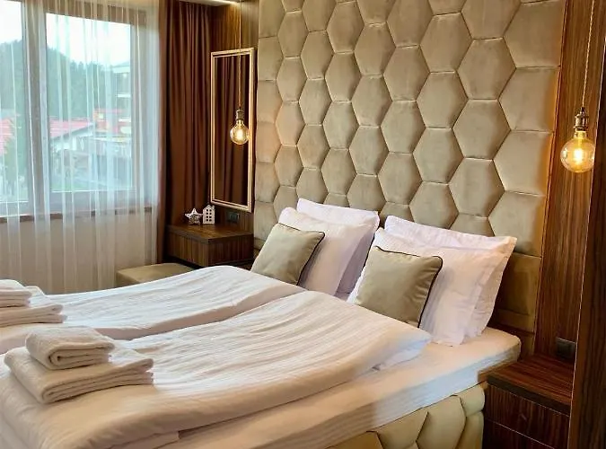 Deluxe 33 Mountain * Pamporovo