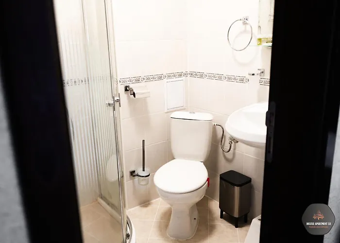 Deluxe 33 Mountain Pamporowo