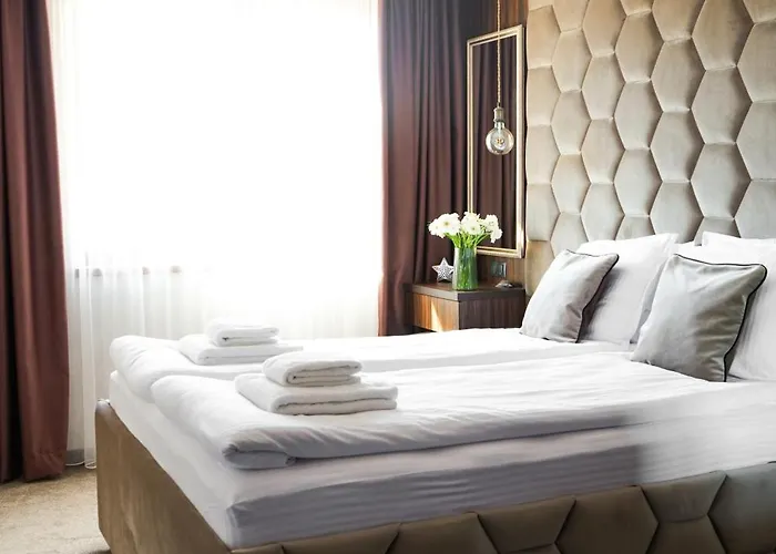 Deluxe 33 Mountain Pamporovo